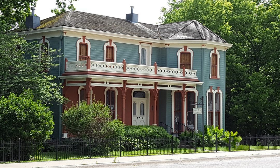 Discussing Environmentally-Friendly Roofing Options