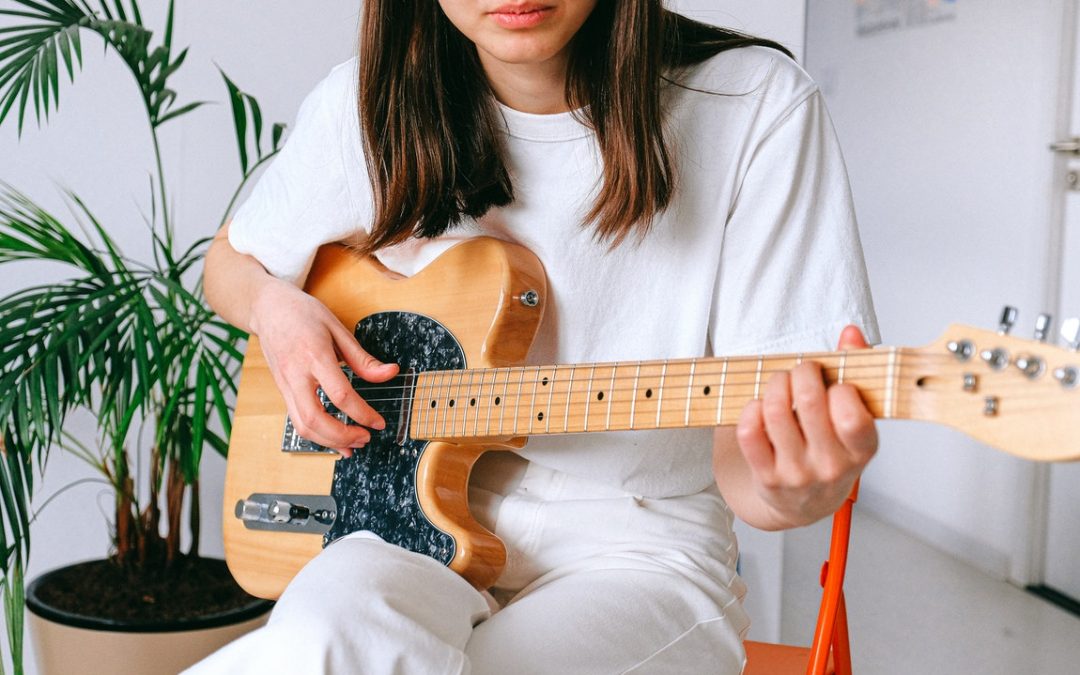 Learn How To Play The Guitar Quick With These Effective Tips