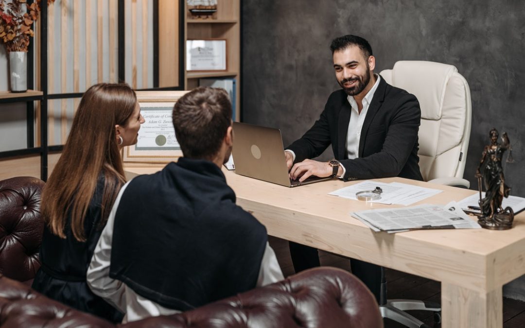 Having an Assertive and Quick-Witted Business Lawyer – The Difference It Makes